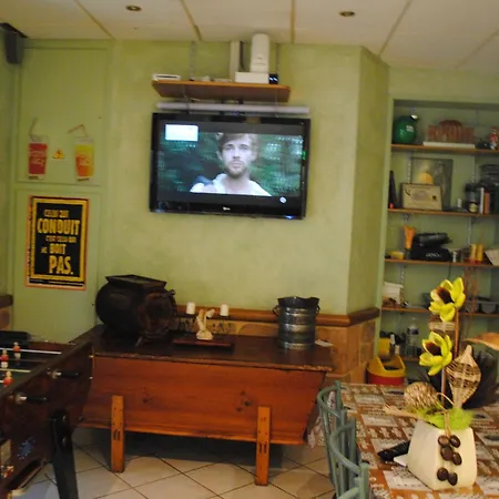 Des Voyageurs Chez Betty 호텔 Neussargues en Pinatelle