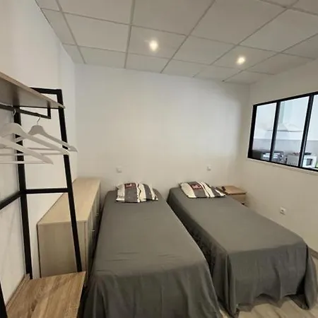 Des Voyageurs Chez Betty Otel