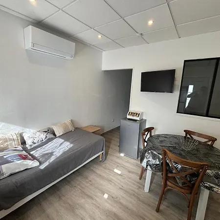 Otel Des Voyageurs Chez Betty