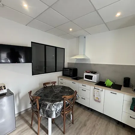 Des Voyageurs Chez Betty Otel 2*