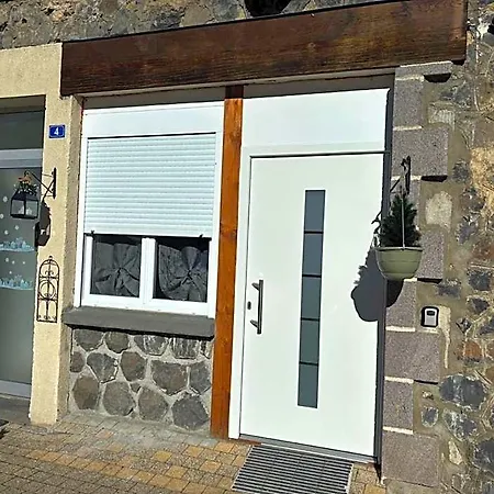 Des Voyageurs Chez Betty Hotel Neussargues en Pinatelle