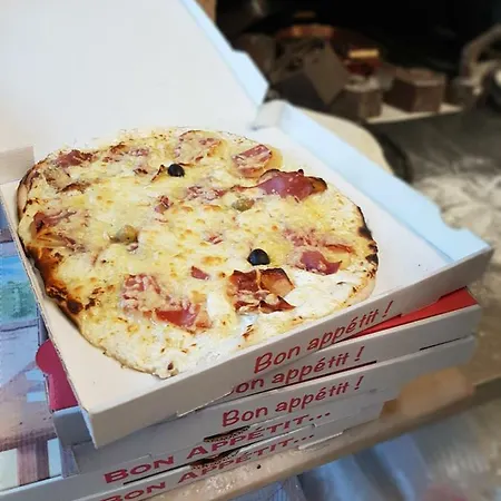 Des Voyageurs Chez Betty 호텔 2*