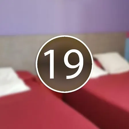 Des Voyageurs Chez Betty Отель 2*