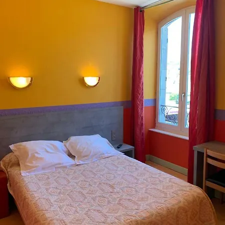 Des Voyageurs Chez Betty 호텔 Neussargues en Pinatelle