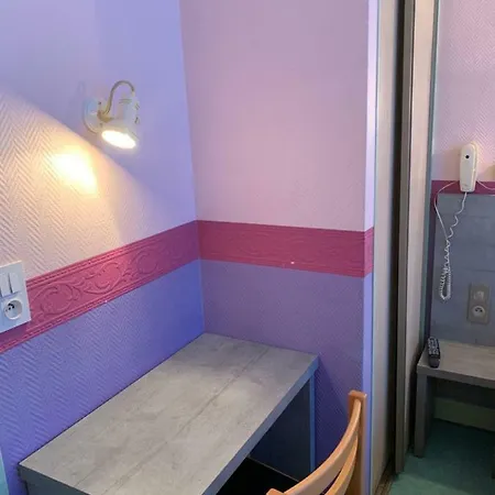 호텔 Des Voyageurs Chez Betty Neussargues en Pinatelle